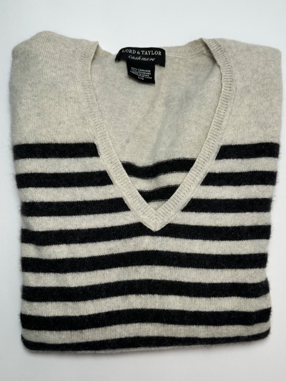 Lord & Taylor 100% Cashmere Sweater | Striped V-Neck | Soft Neutral | Size L - Picture 13 of 14